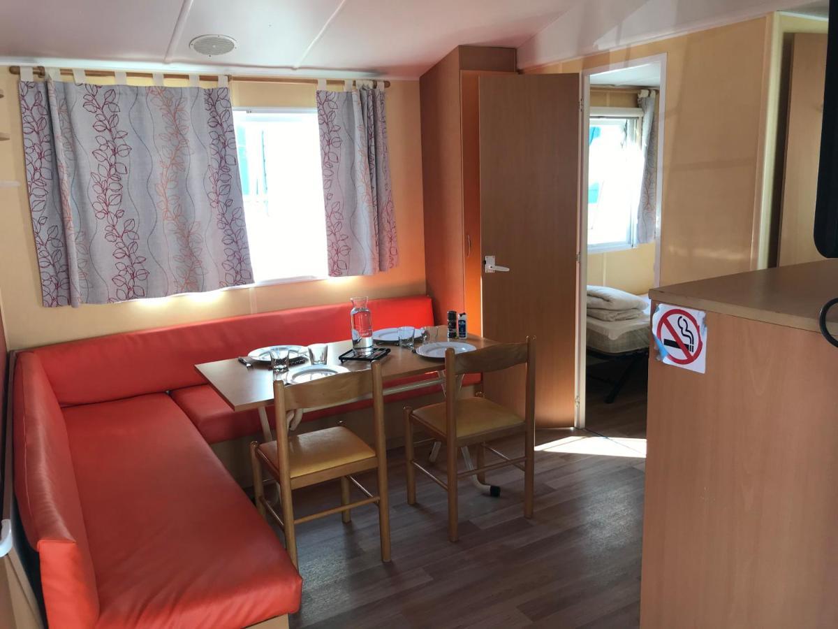 Mobil Home A Meschers Au Camping L'Escale Proche De Royan Екстериор снимка